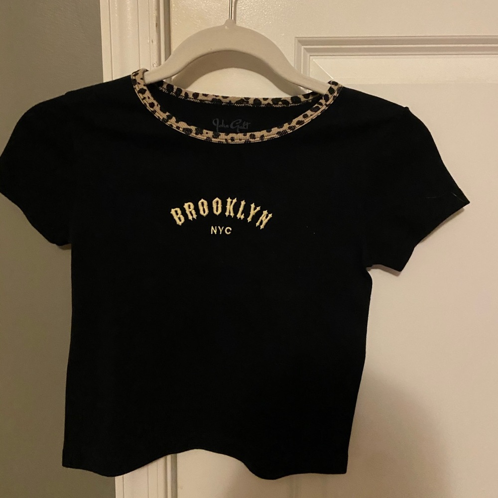 brandy melville brooklyn baby tee NO TRADES